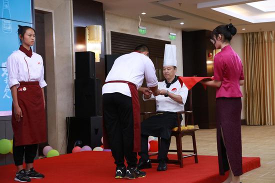 2019级李锦记希望厨师新生拜师敬茶