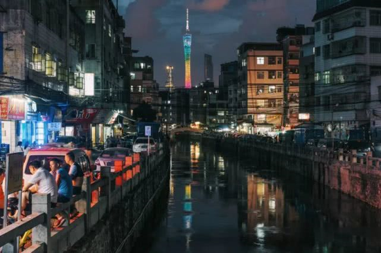 大塘夜 二中兄摄
