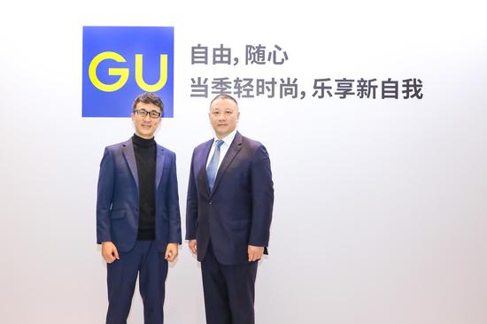 优衣库大中华地区首席执行官潘宁与GU(极优)董事长兼总经理柚木治
