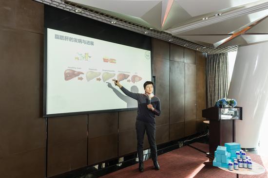 中山大学公共卫生学院教授杨丽丽