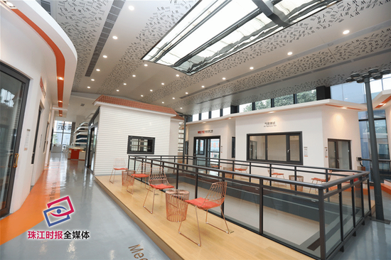伟业铝材的产品展厅。