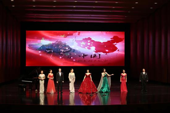 复演首场公益演出