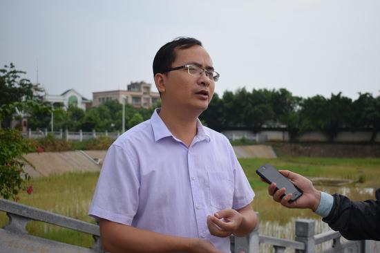 李启业书记接受采访
