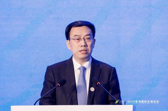 疫情期间，徐涛牵头部署了10个紧急攻关项目。