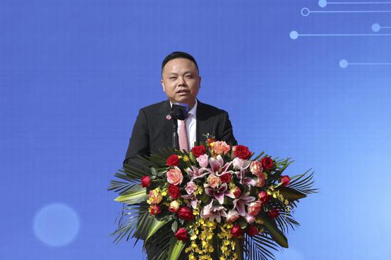 鸿利智汇集团董事长李国平致辞