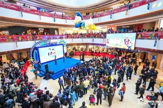 | 宝杨宝龙广场开业首日,人气爆棚