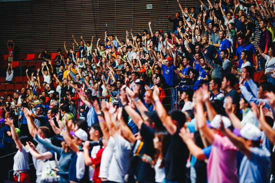 2019 年WTA 年终总决赛现场,沸腾的观众