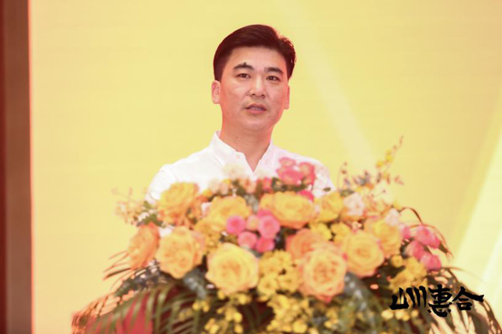 惠州市室内设计协会会长 戴亮先生发言致辞