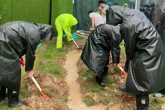华侨城物业(集团)郑州分公司防汛抢险工作