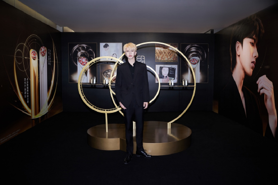 EFFECTIM玑妍之光品牌代言人蔡徐坤