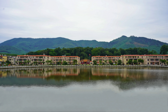 小湾塘面村