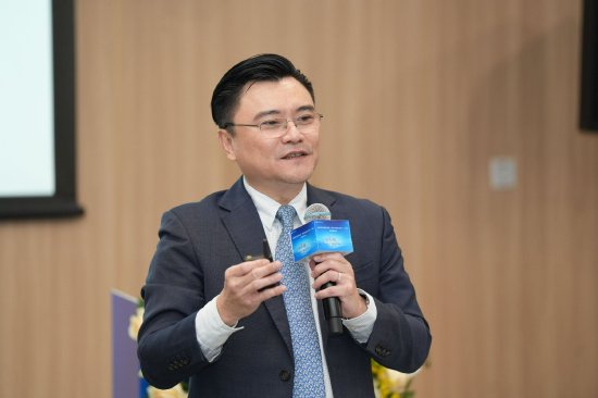 罗氏诊断中国副总裁-专业和分子诊断部陈锦添