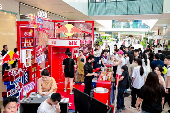 厦门活动现场 天丝集团红牛品牌展台