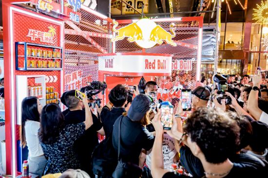 南宁活动现场 天丝集团红牛品牌展台