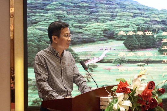 玉林市文化广电体育和旅游局党组书记、局长梁卫东致辞