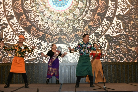 现场表演