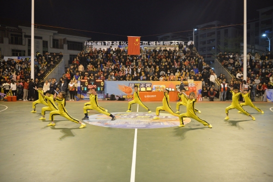 顺峰小学双节棍表演《炫武小龙》