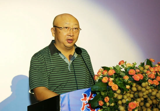 广东省动漫行业协会执行会长、广东省文化厅文化市场与产业专家库“动漫专业组”专家朱晓兵发表主题演讲