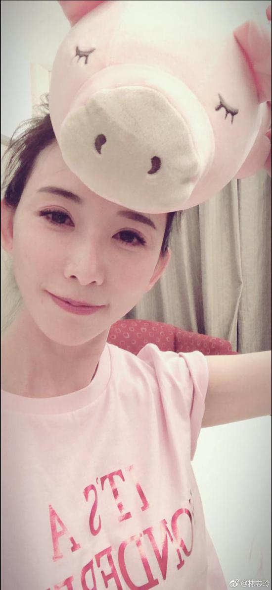 林志玲自拍