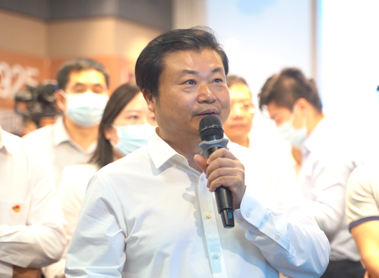 广药集团董事长李楚源进行汇报