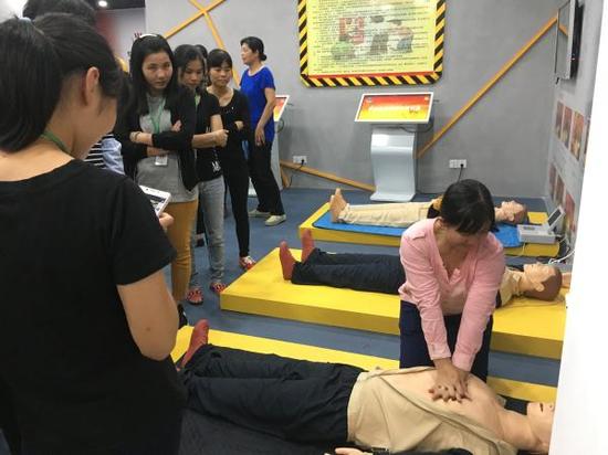 珠海平沙消防体验馆面向市民开放 学习消防安全知识