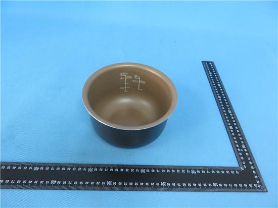 内胆样品刮花前(完好)