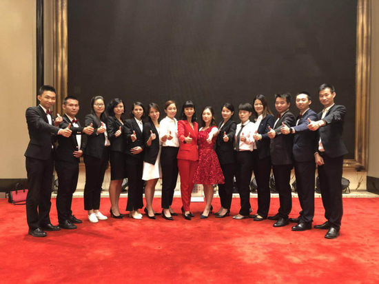张妙团队亮相