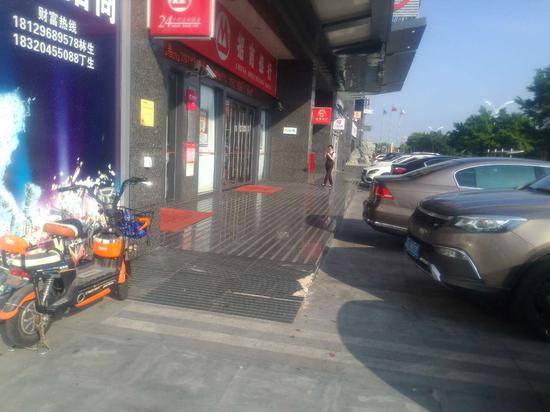 招商银行惠州分行的无障碍通道