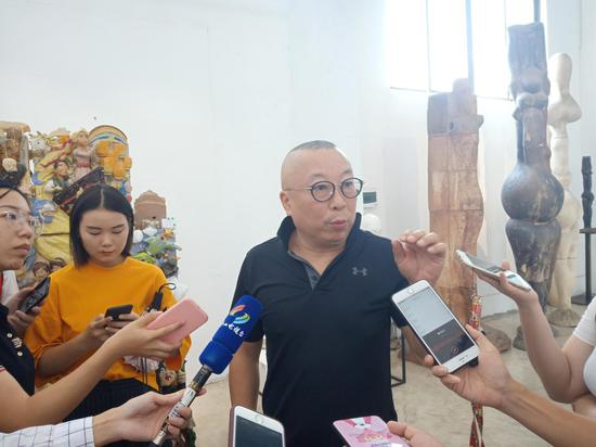 罗小平接受采访