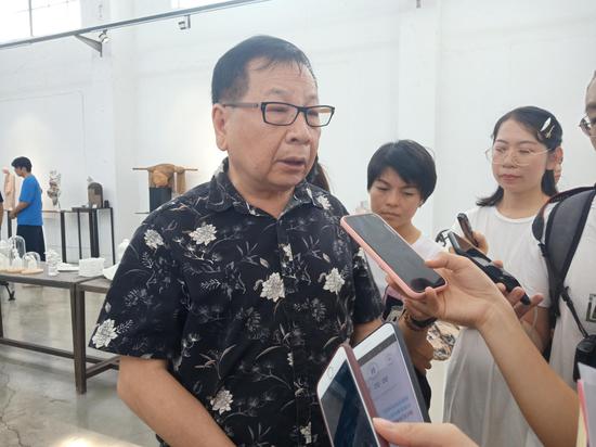 潘柏林接受采访