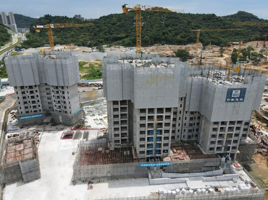 萝峰旧村改造项目首开区复建六地块航拍。