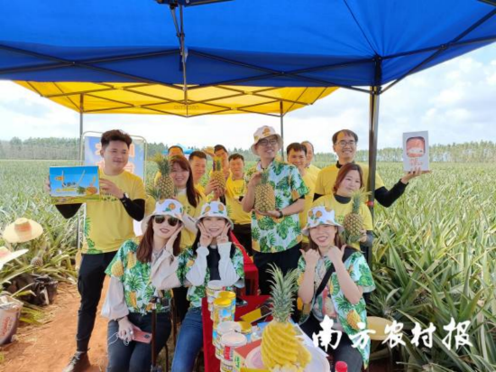 “兄弟姐妹”打成一片。