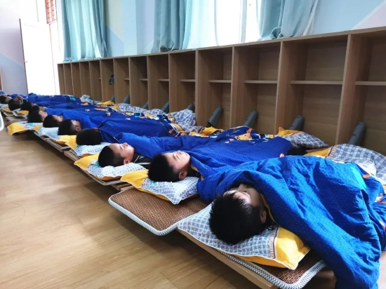 路洲小学学生午休