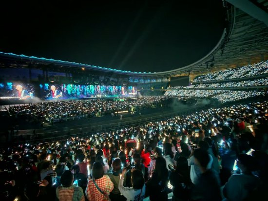 五月天演唱会在南沙大湾区文化体育中心举办图
