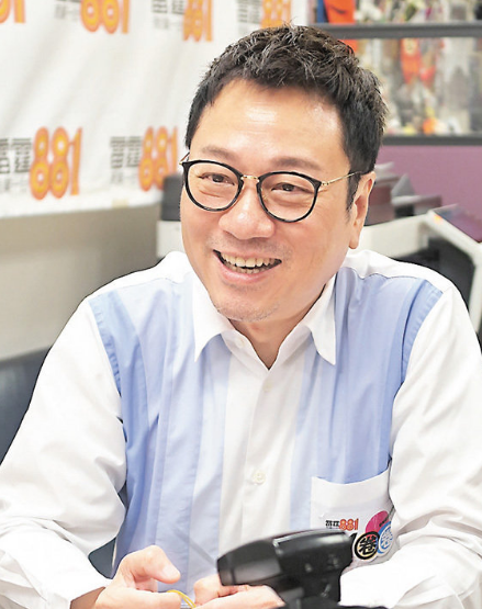 黎耀祥虽已约满,但已谈好今后会继续合作。