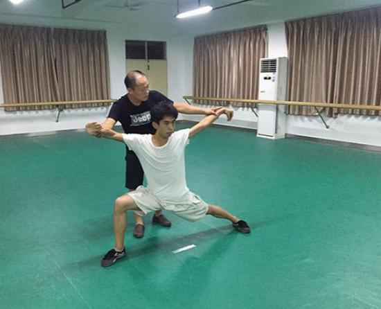 海大寸金学子首次出征中国大学生武术套路锦标赛