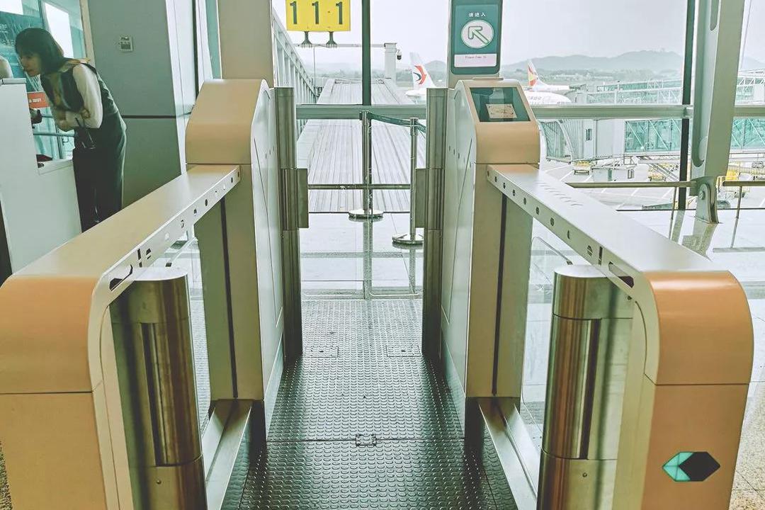揭阳潮汕机场开启刷脸登机时代 仅需1秒