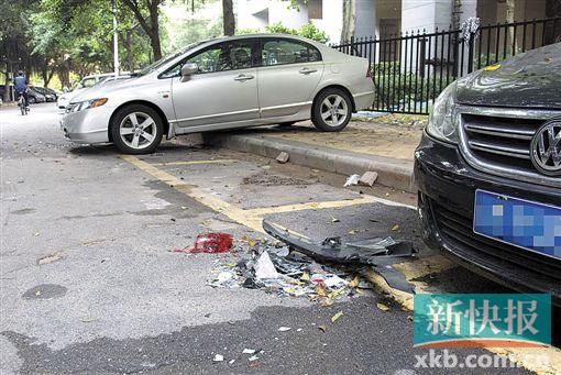 广州白云一醉猫开特斯拉停车场内连撞5车 1名