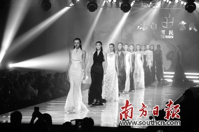一年一度的“中国(虎门)国际服装交易会”成了虎门的国际性商贸平台。