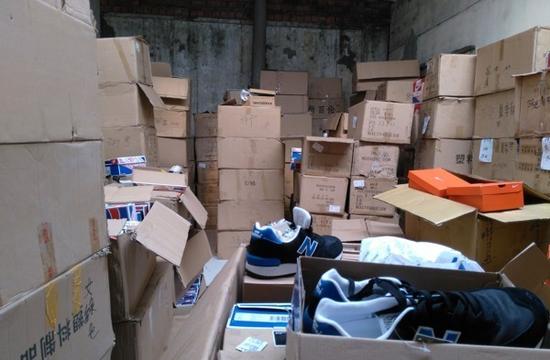 60元成本假鞋卖499 新百伦耐克阿迪都有_佛山