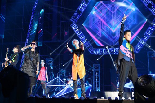 MP魔幻力量开唱 丁当助阵挑战《滑板鞋》_珠