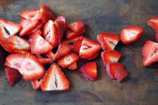 草莓切厚片