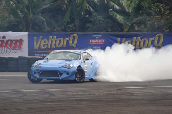 Option Fans麻涌飘移大奖赛 感受赛车的激情与