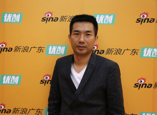 韩后集团创始人兼董事长王国安接受新浪广东优创采访