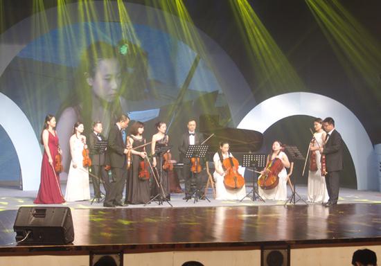 2015岭南音乐年度优秀作品颁奖典礼举行