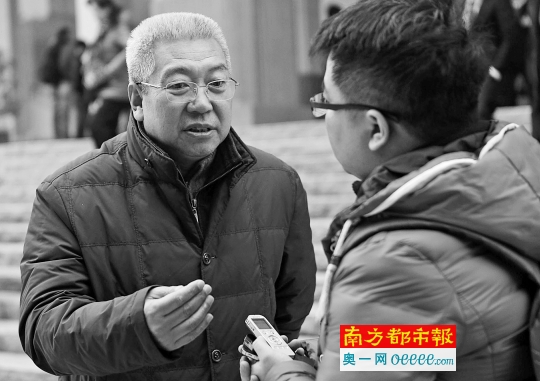 省交通厅副厅长徐欣接受南都记者采访。南都记者陈坤荣 摄