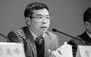 市卫计委党组书记唐小平。