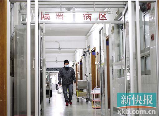 ■广东首例输入性寨卡病毒患者梁先生已收拾好东西出院。