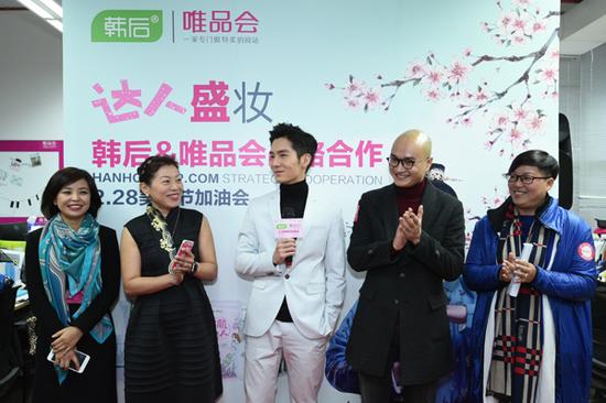 盛一伦人气火爆,商家代言活动也是不断