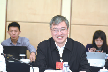 鲁毅两会上畅谈创佛山制造优势 打造一线城市